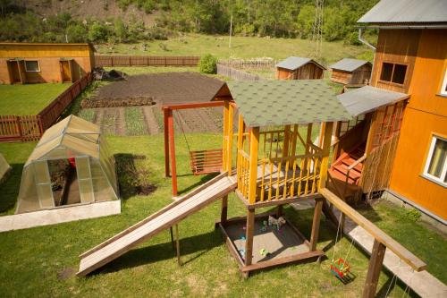Чепош: Guest house Alteya