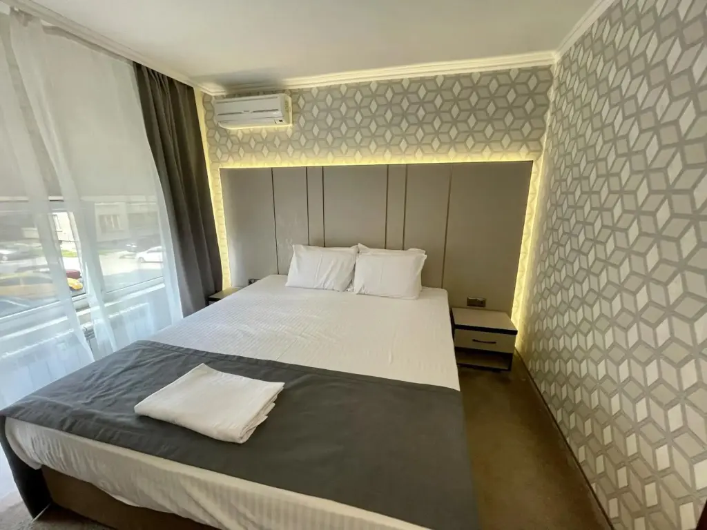 Русе: Hotel Cosmos
