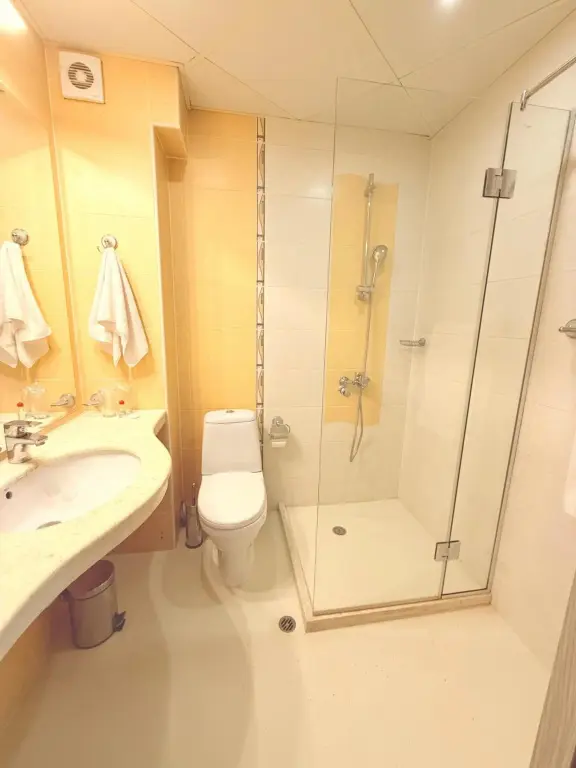 Русе: Hotel Cosmos