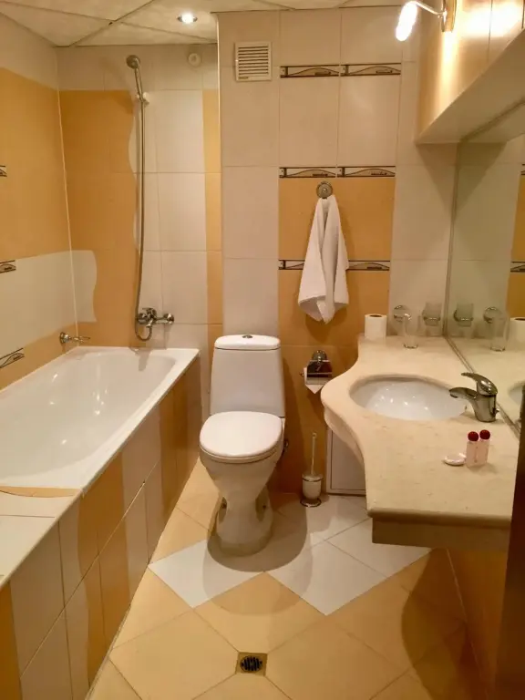 Русе: Hotel Cosmos