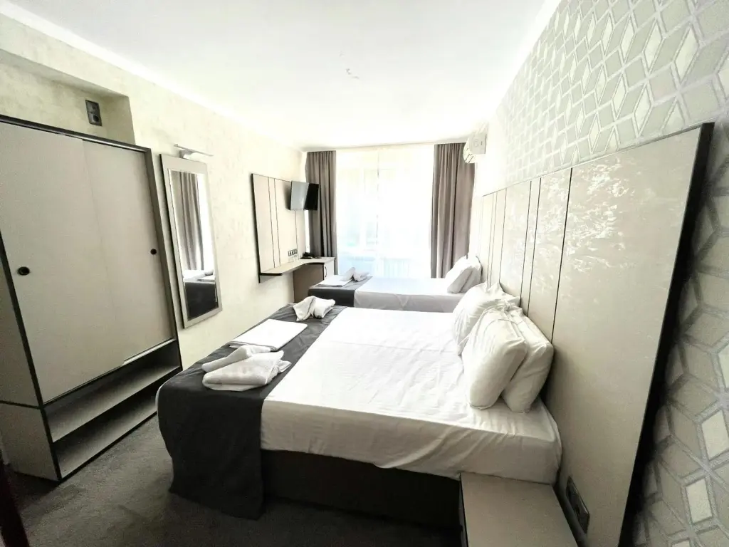 Русе: Hotel Cosmos