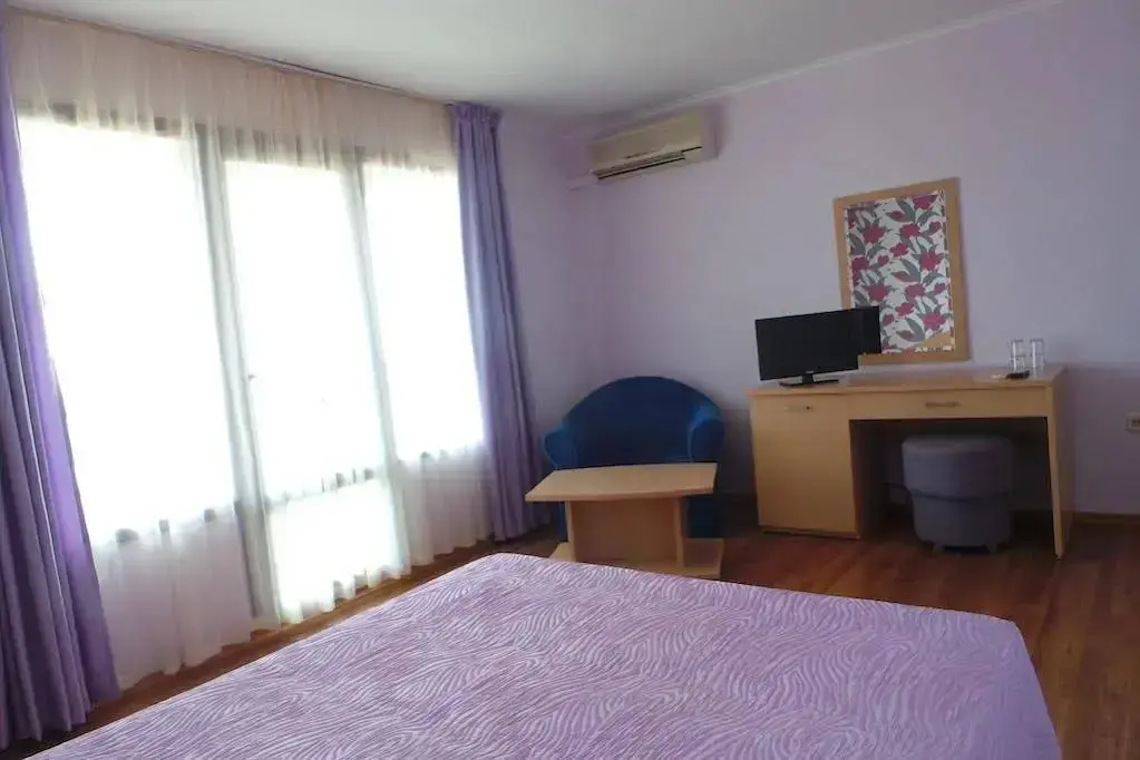 Варна: Hotel Rai