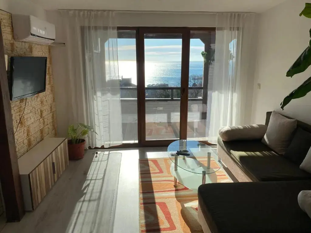 Варна: Hotel Rai