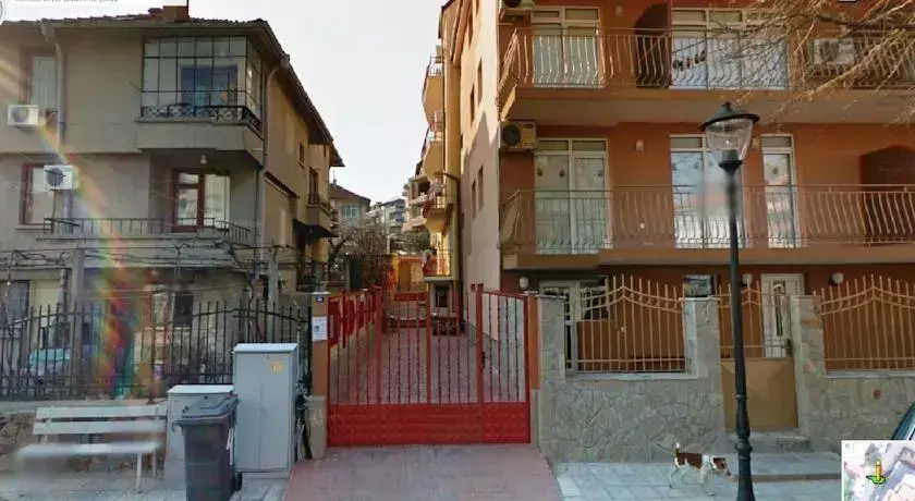 Andonov Guest House — фото 1