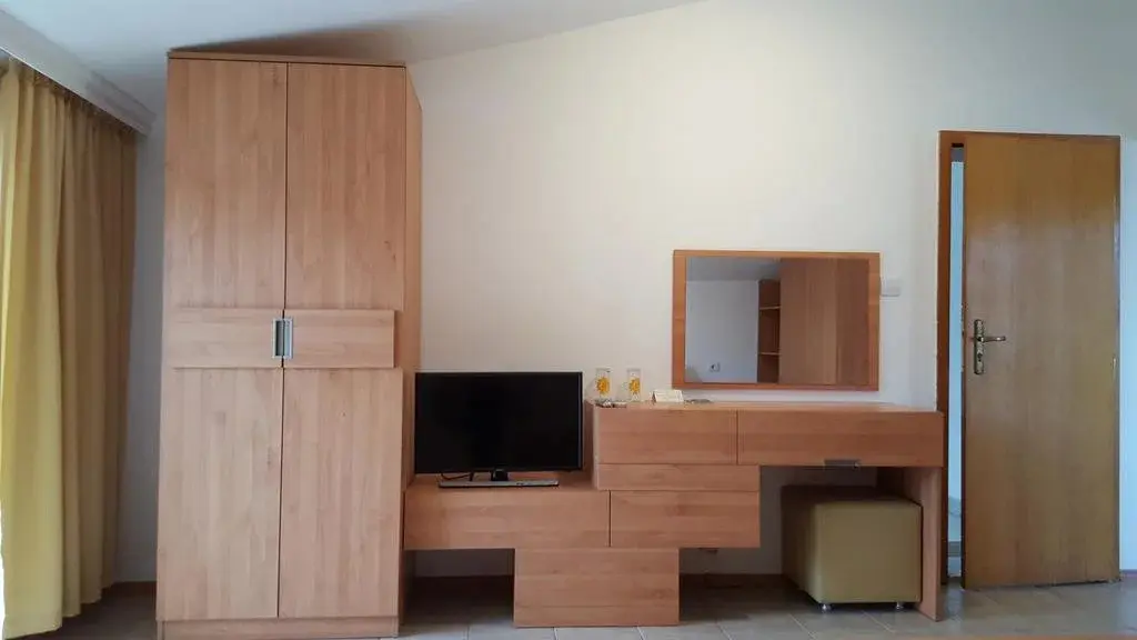 Созополь: Family Hotel Mariana