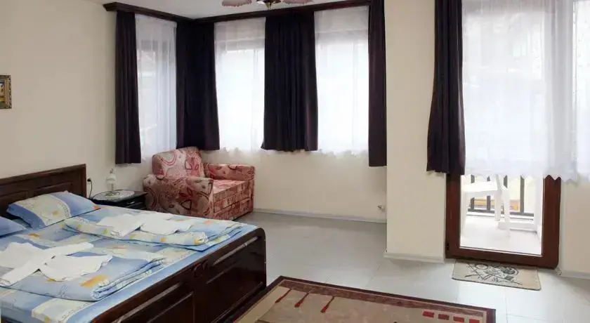 Созополь: Guest House Fotini 2