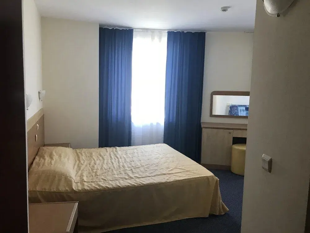 Китен: Family Hotel Sunday