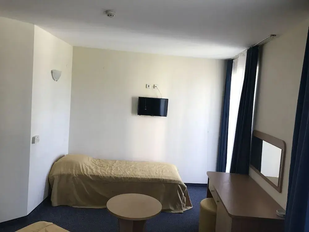 Китен: Family Hotel Sunday