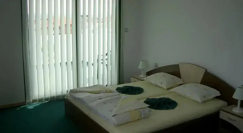 Приморско: Hotel Levteri