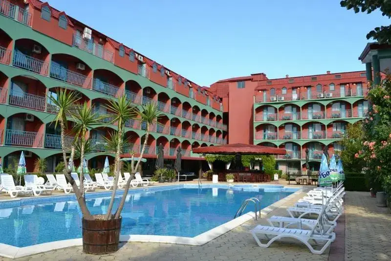 Солнечный берег: Hotel Kokiche