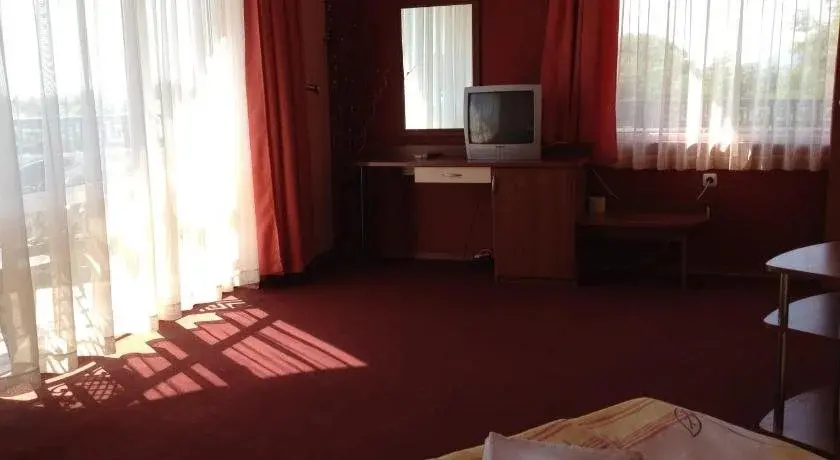 Царево: Family Hotel Diana