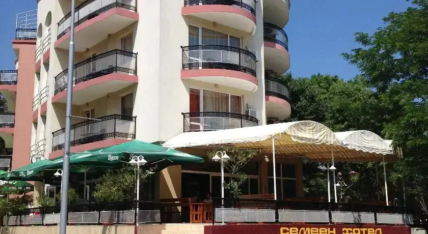 Царево: Family Hotel Diana