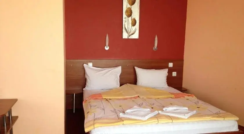 Царево: Family Hotel Diana