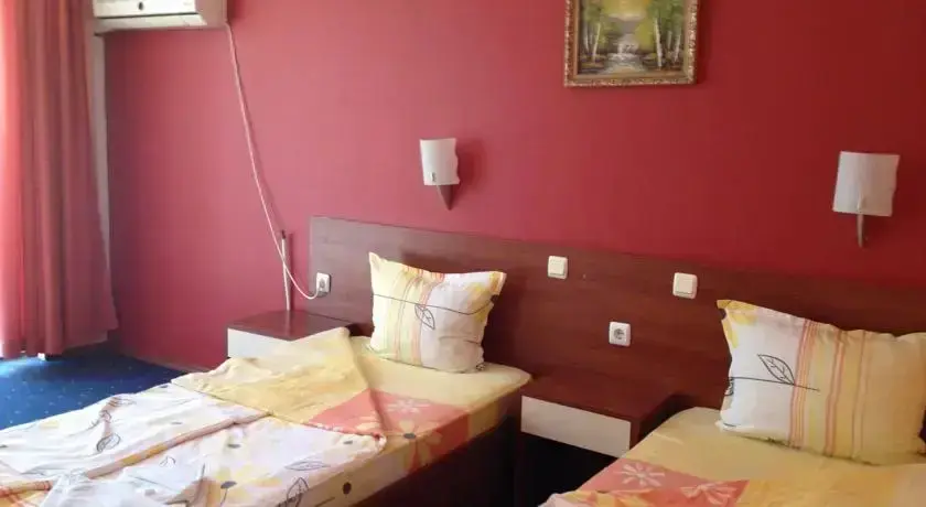Царево: Family Hotel Diana