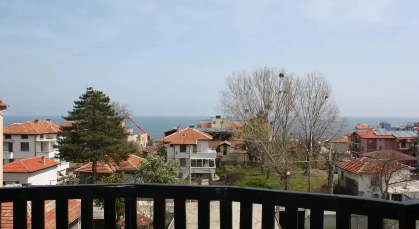 Лозенец: Guest House Starata Kushta