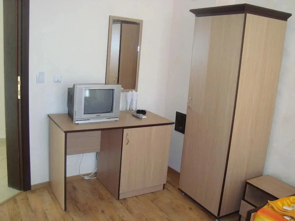 Царево: Family Hotel Rositsa