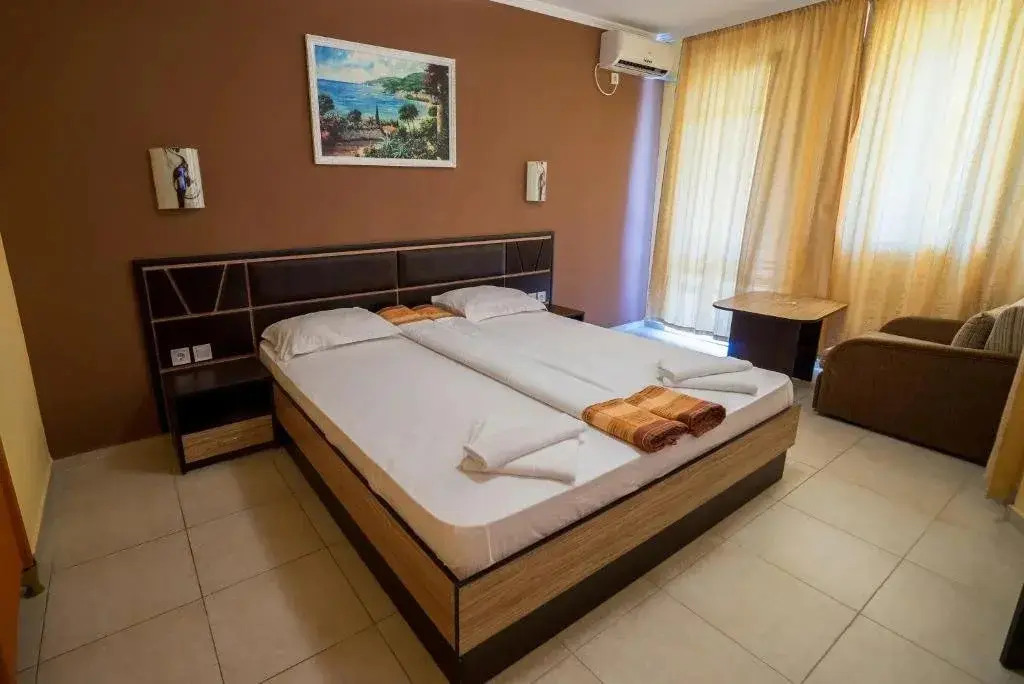 Лозенец: Hotel Luxor