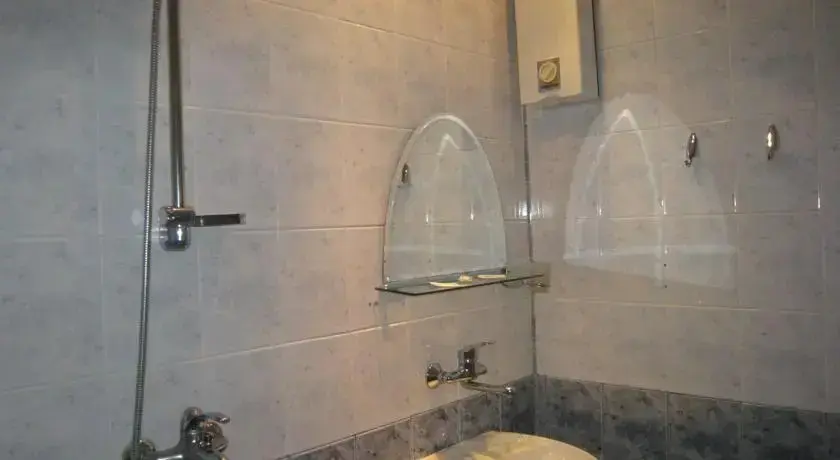 Русе: Family Hotel Familya