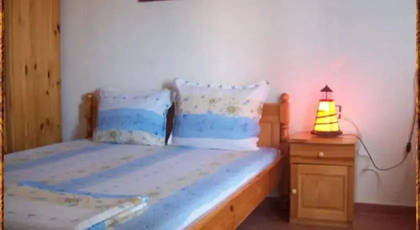 Царево: Guest House Dinev