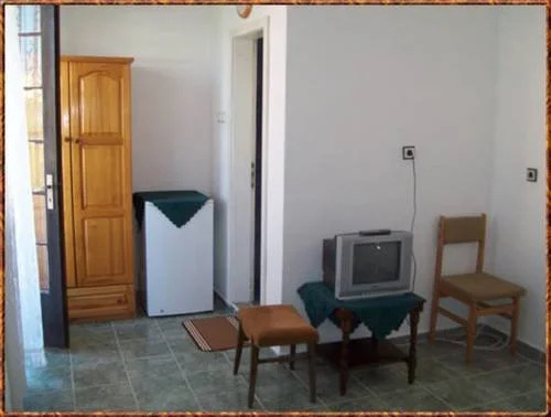 Царево: Guest House Dinev