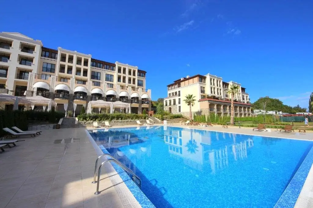 Созополь: Menada Kavaci Sozopol Apartments