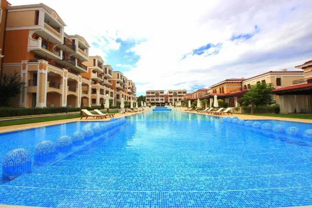 Созополь: Menada Kavaci Sozopol Apartments