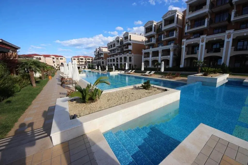Созополь: Menada Kavaci Sozopol Apartments