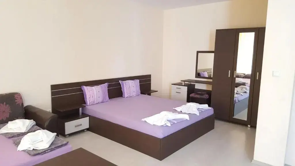 Солнечный берег: Rose Garden Omax Hotel Apartments
