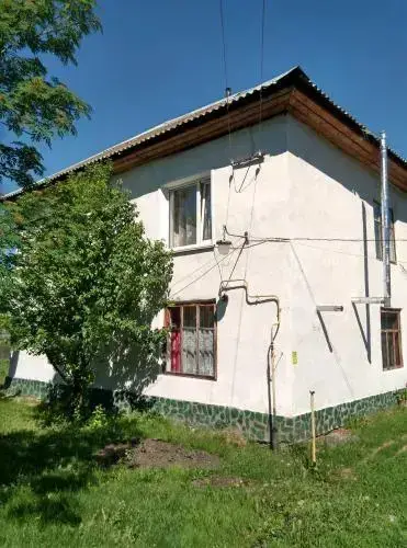 Катунь: Helen Guesthouse