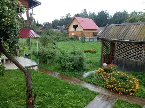 Катунь: Helen Guesthouse