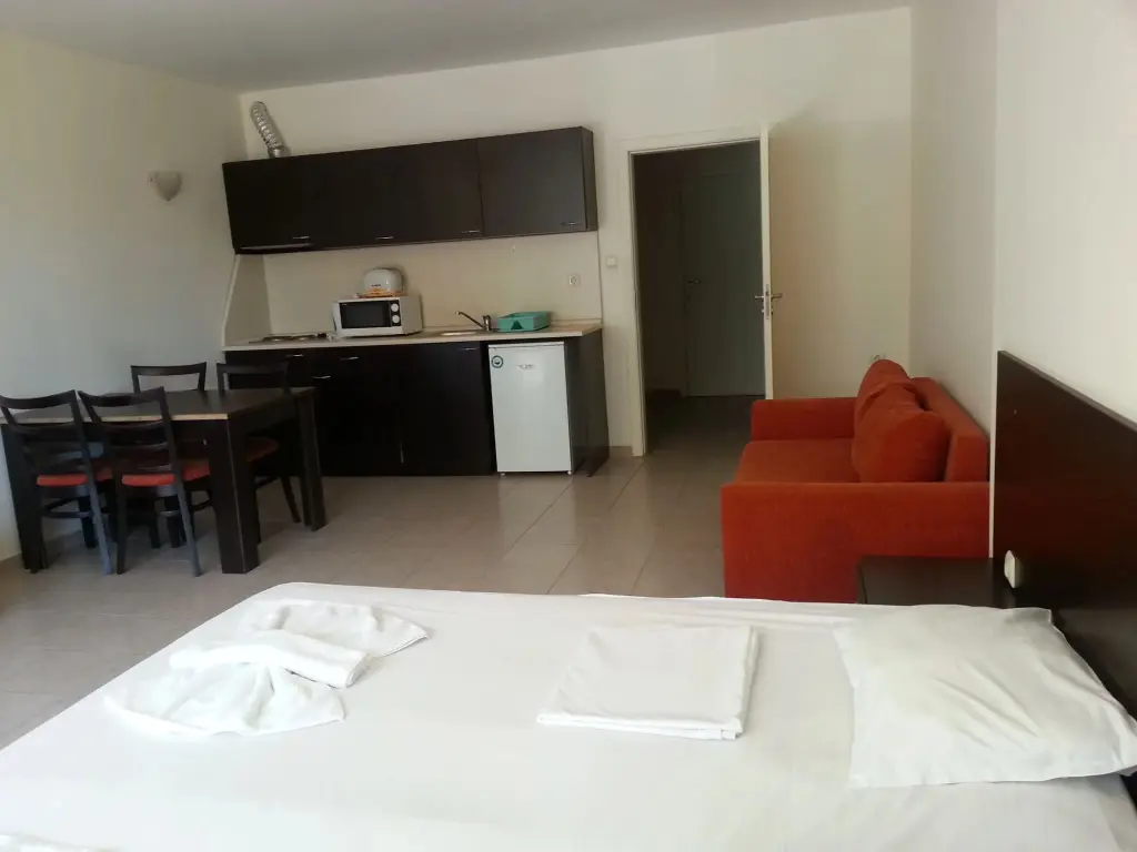 Солнечный берег: Menada Forum Apartments
