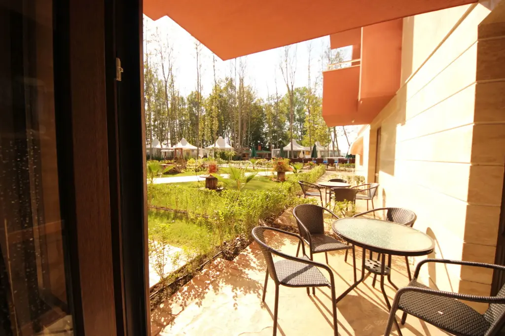 Солнечный берег: Menada Tarsis Apartments