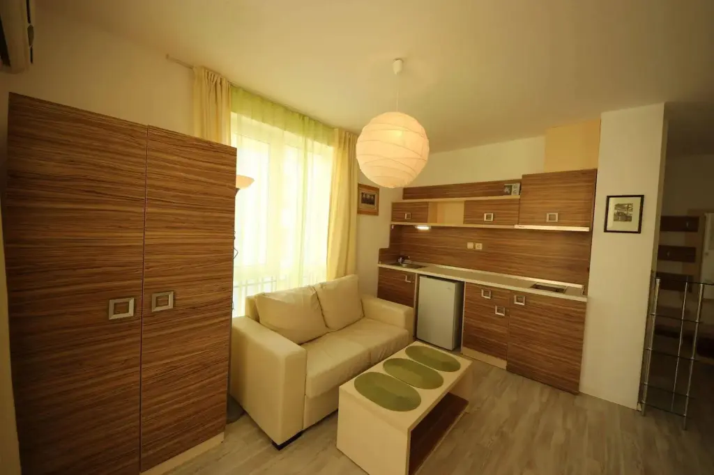 Солнечный берег: Menada Rainbow Apartments