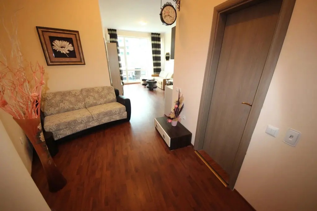 Солнечный берег: Menada Sunny Beach Plaza Apartments