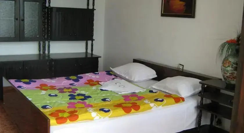 Тюленово: Guest House Orbita