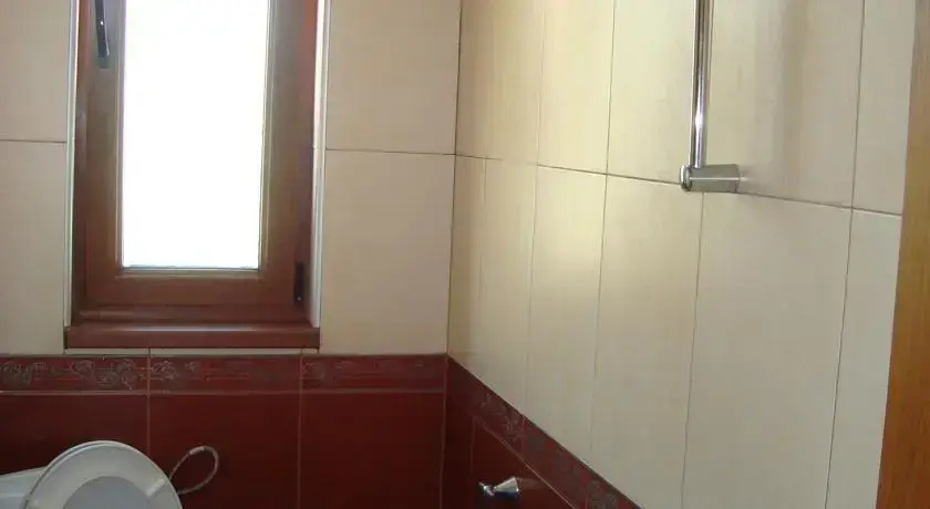 Созополь: Guest House Momchilovi
