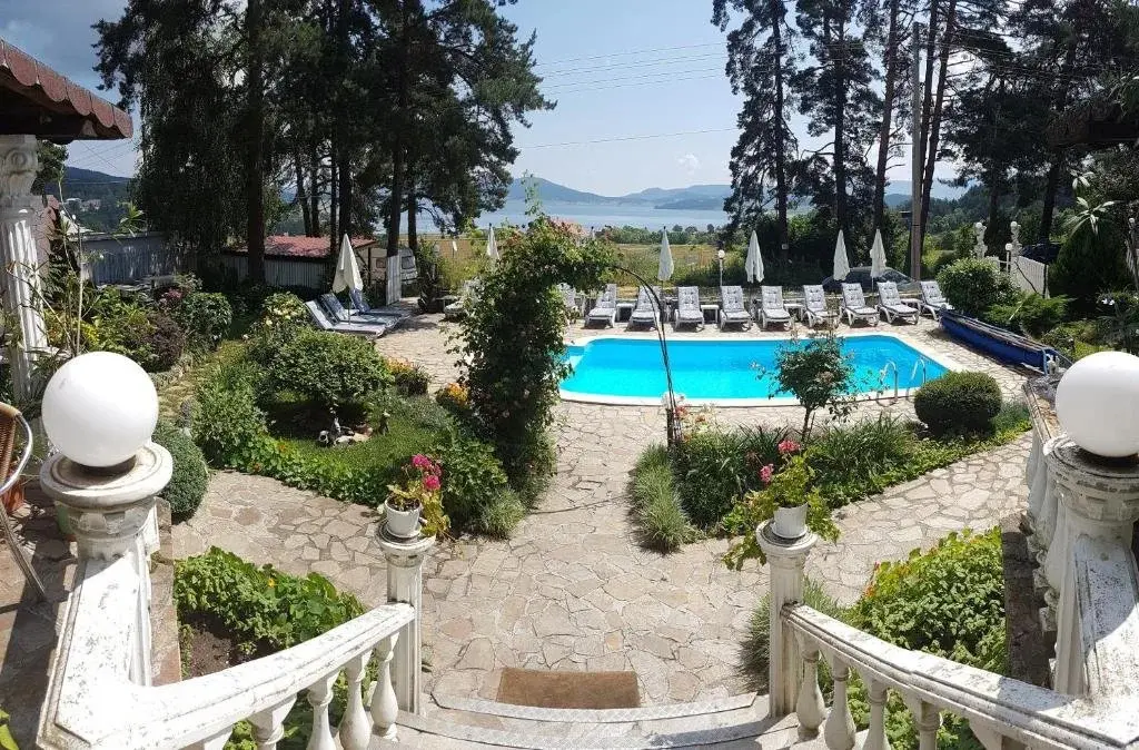 Цигов Чарк: Hotel Kalvachevi