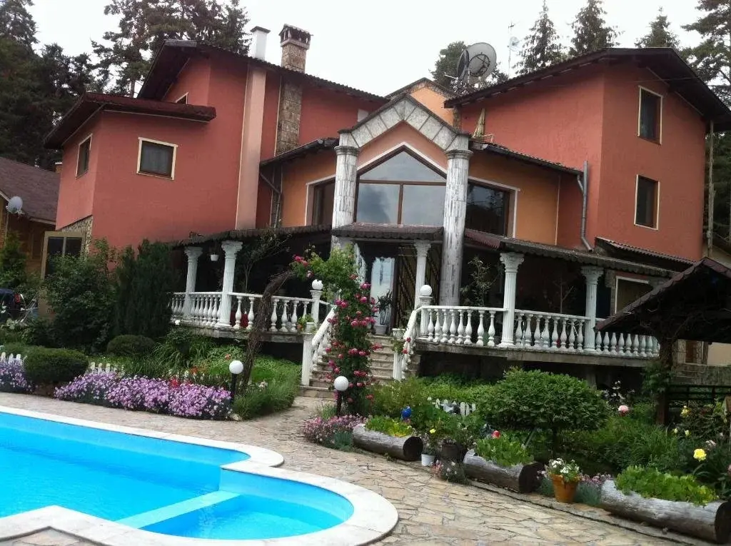 Цигов Чарк: Hotel Kalvachevi