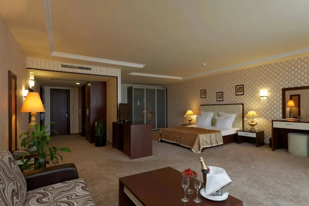 Варна: Hotel Admiral