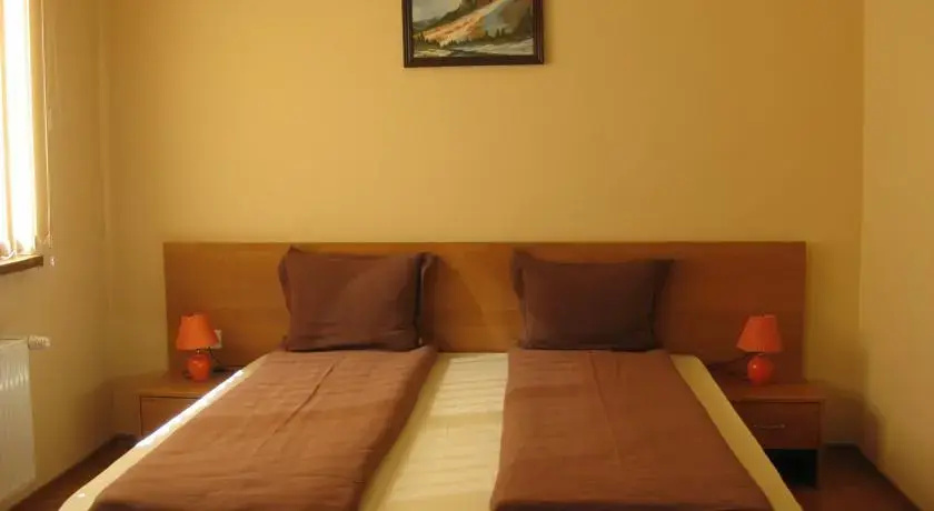 Девин: Family Hotel Veronika