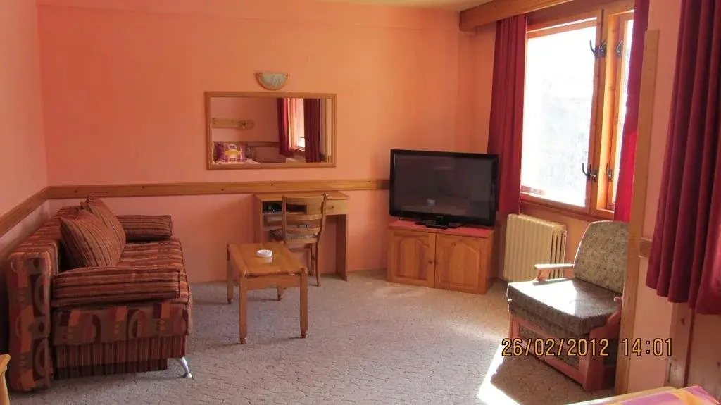 Чепеларе: Family Hotel Savov