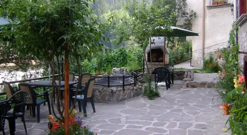 Смолян: The Old House Guest House