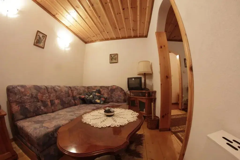 Чепеларе: Dobrikovskata Guest House