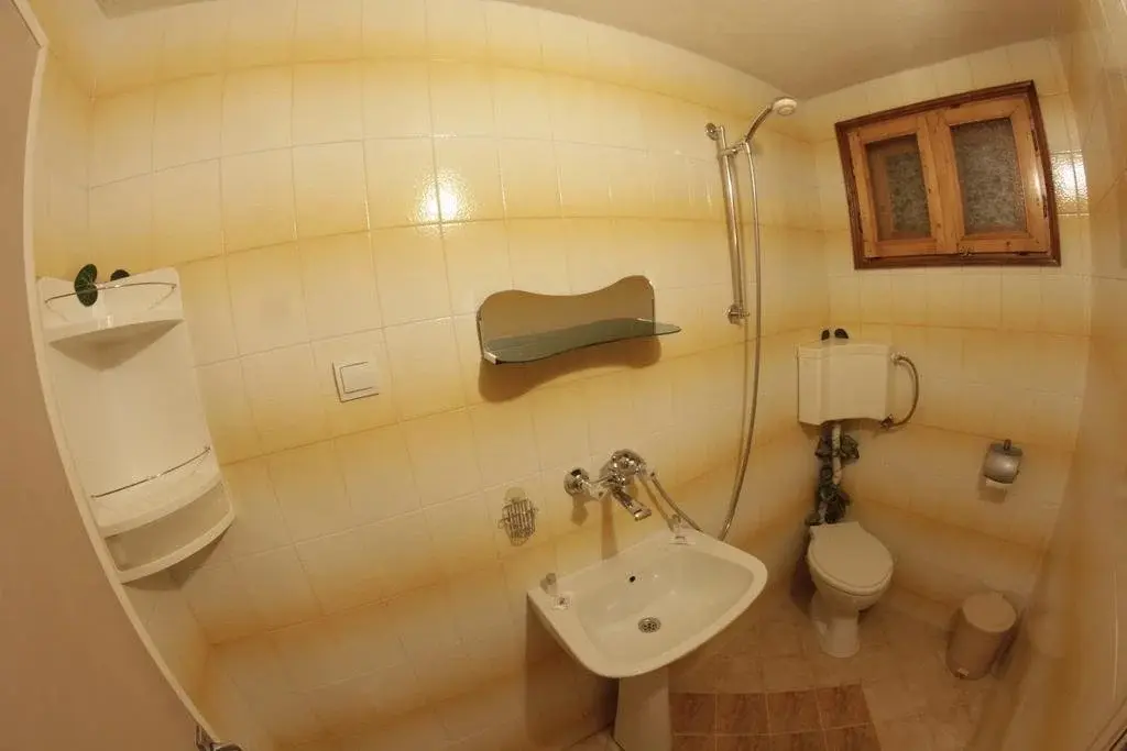 Чепеларе: Dobrikovskata Guest House