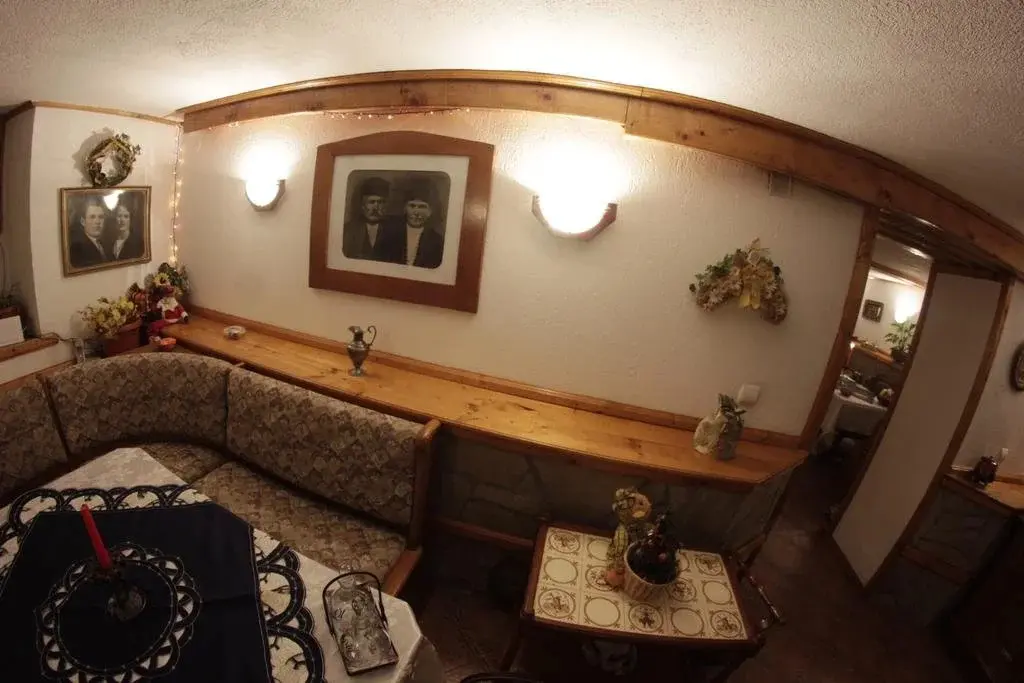 Чепеларе: Dobrikovskata Guest House