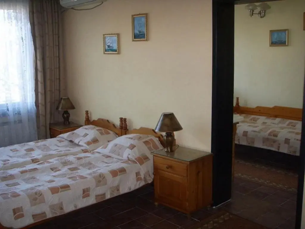 Несебр: Guest House Kolev
