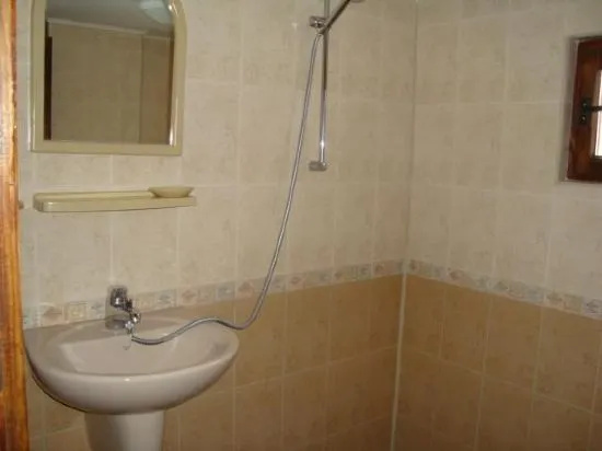 Троян: Guest House Tsvetina