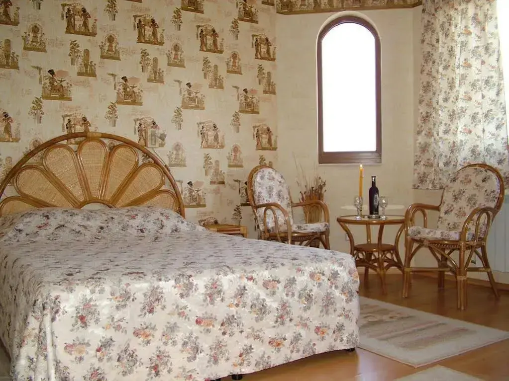 Банкя: Family Hotel Emaly 1