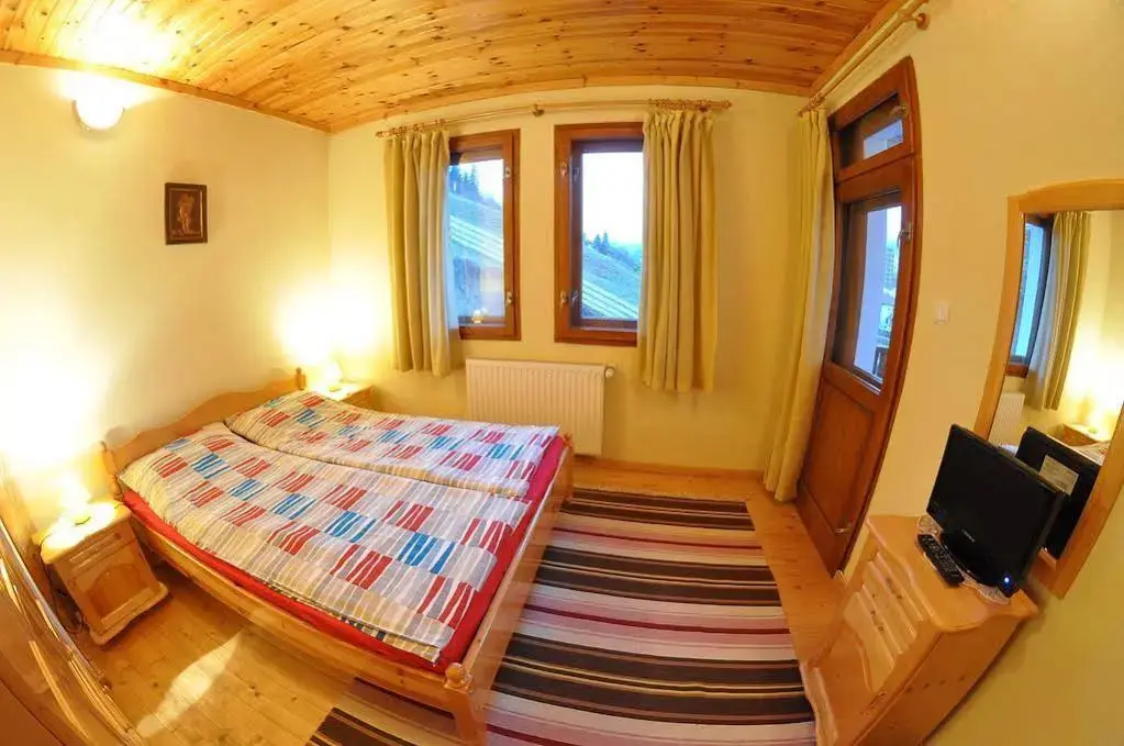 Чепеларе: Eco House Family Hotel