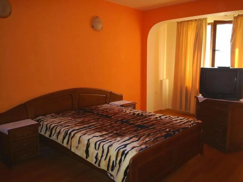 Извос: Family Hotel The Rocks
